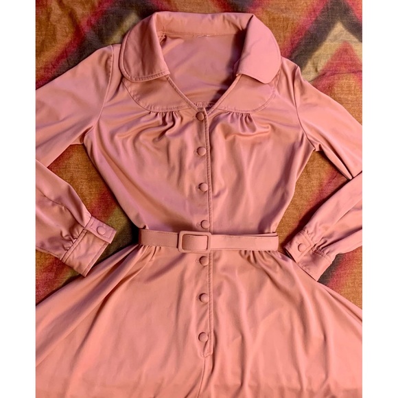 70’s Vintage Peach Pink Collared Button Up Dress - Picture 9 of 10